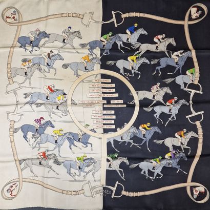 HERMES Paris made in France - CARRE in printed...