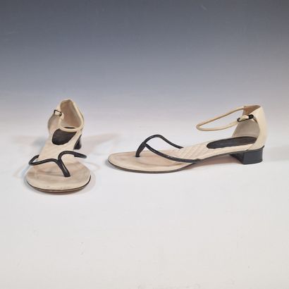 CHANEL - PAIR OF NUS PIEDS in beige, black...