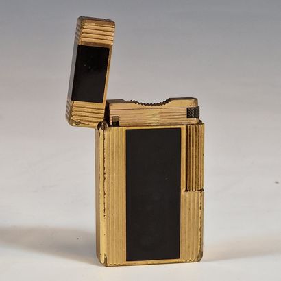 S.T. DUPONT - POCKET GAS BRIQUET in gold-plated...