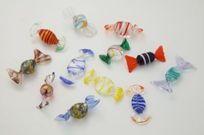 12 PORTE-COUTEAUX EN FORME DE BONBON en verre...