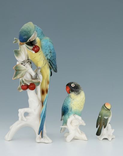 SAXE - MANUFACTURE KARL ENS - 3 STATUETTES...