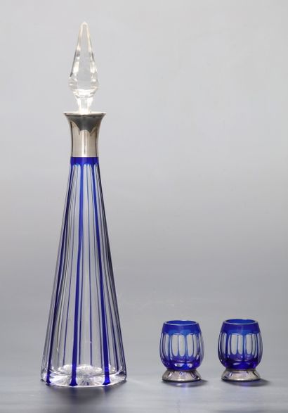 ELEGANT SERVICE A LIQUEUR 8 PIECES en cristal...