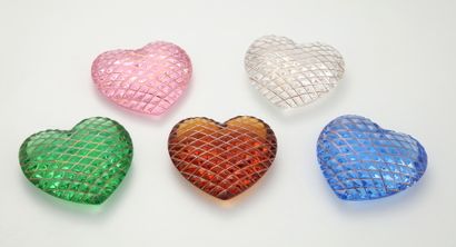 SAINT LOUIS - SUITE DE 9 STATUETTES DE COEUR...
