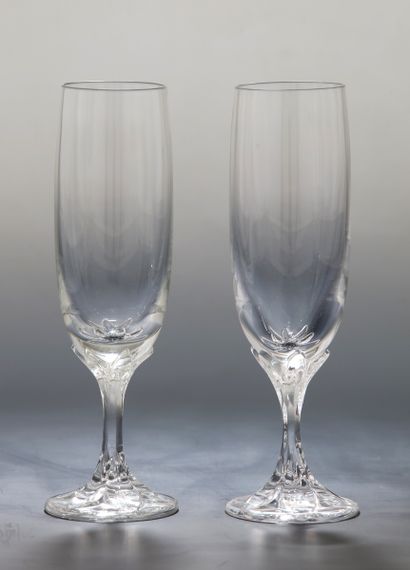 VILLEROY BOCH - MODELE TULIPE - 16 FLUTES...