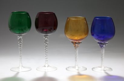 7 RHIN WINE GLASSES INCLUDING A SUITE OF...