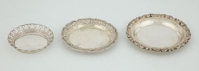 5 DESSOUS DE VERRE DE TROIS TAILLES DONT...