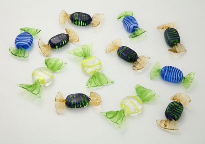 14 PORTE-COUTEAUX EN FORME DE BONBON en verre...