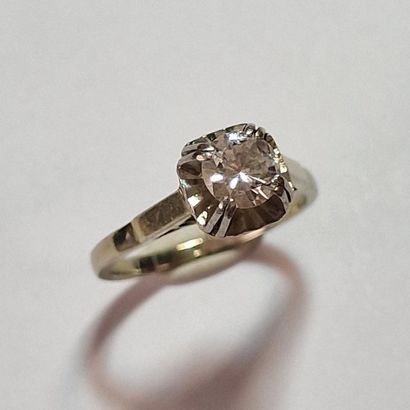 BAGUE SOLITAIRE du Milieu du XXème Siècle...