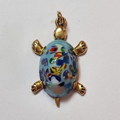 Modern turtle pendant in yellow gold 750...