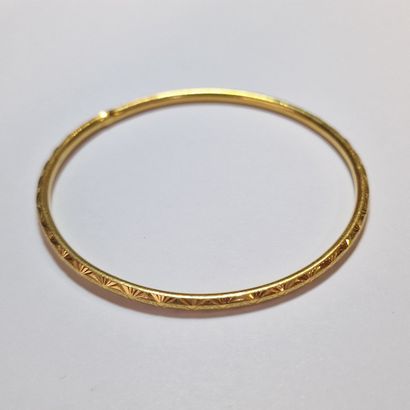 20th century JONC RIGIDE BRACELET in yellow...
