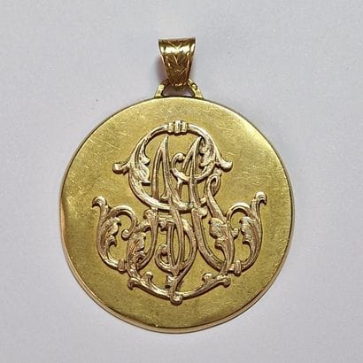 PENDENTIF CIRCULAIRE Circa 1860-1880 en or...
