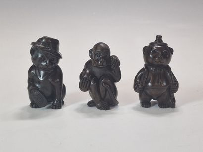 TROIS NETSUKE - Japon, Période Meiji (1868-1912)...