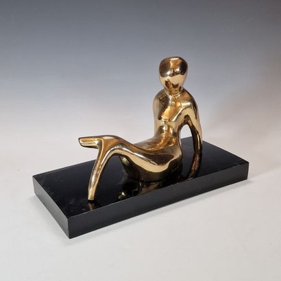 Xavier ALVAREZ (né en 1949)
Femme allongée...