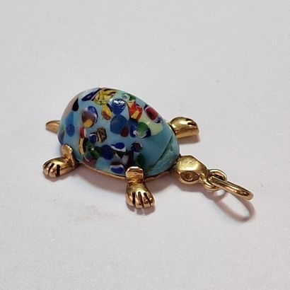 Modern turtle pendant in yellow gold 750...