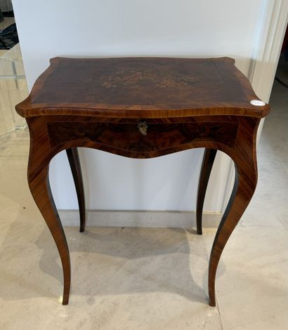 TABLE A OUVRAGES de Style Louis XV, Epoque...