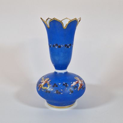 VASE A COL PINCE de la Fin du XIXème Siècle...