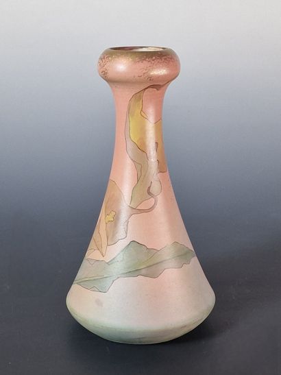 Delphin MASSIER (1836-1907)
BALUSTRA VASE...