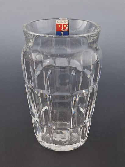 BACCARAT - VASE MODEL NADINE Circa 1970 in...