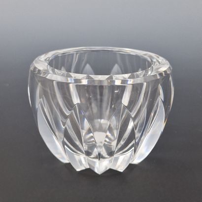 BACCARAT POCKET VACUUM Circa 1970 in cut...
