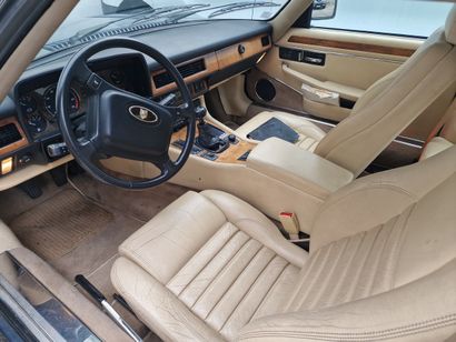 JAGUAR coupe
Model XJS in blue
First registered...