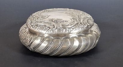 LARGE BONBONNIERE in Minerve silver 950 Millièmes...