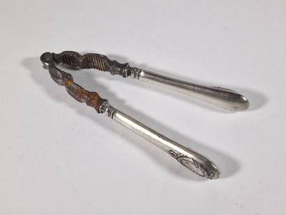CASSE NOIX manche monté argent Minerve 950...