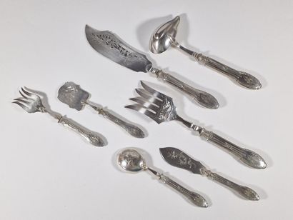 ENSEMBLE D'UN SERVICE A HORS D'OEUVRES 4...