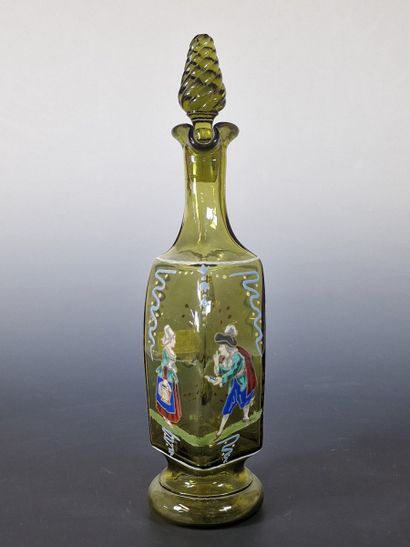 AMUSANTE AIGUIERE à corps galbé en verre...