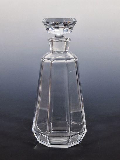 BACCARAT - CARAFE A ALCOOL ET SON BOUCHON...