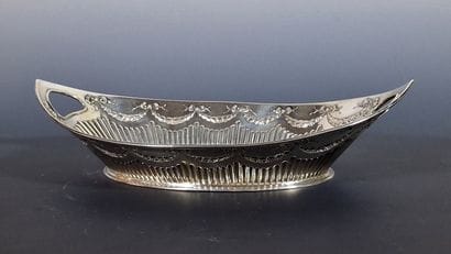 800 Millièmes silver navette-shaped BREAD...