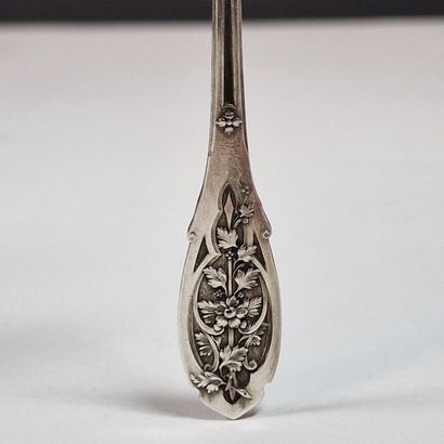 SUITE OF 12 COFFEE SPOONS in silver and vermeil...