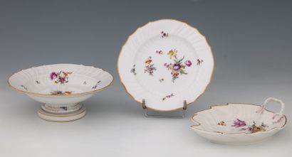 BERLIN - KPM - 16 PIECES WHITE PORCELAIN...