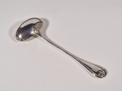 LOUCHE A CREME en argent Minerve 950 Millièmes...