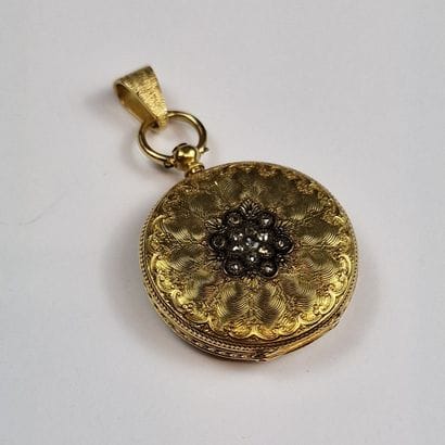 MONTRE DE COL SAVONNETTE de la Fin du XIXème...
