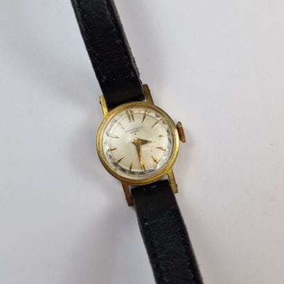 BAUME ET MERCIER - MONTRE SUR BRACELET de...