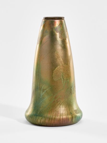 Delphin MASSIER (1836-1907)
SOLIFLORE VASE...