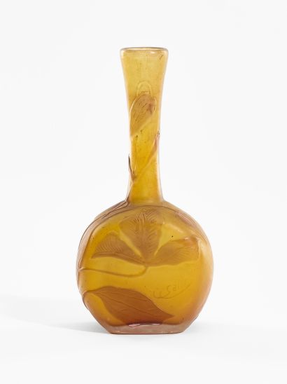 ETABLISSEMENT GALLE
SOLIFLORE VASE 
Multi-layered...