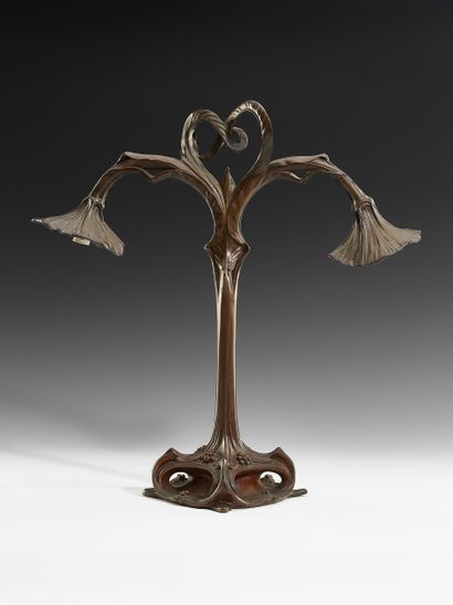 Alexis ANDRE (1858-1935) - Editor HESSE 
Floral-shaped...
