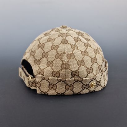 GUCCI année 2023 - GG Suprême canvas CALOT...