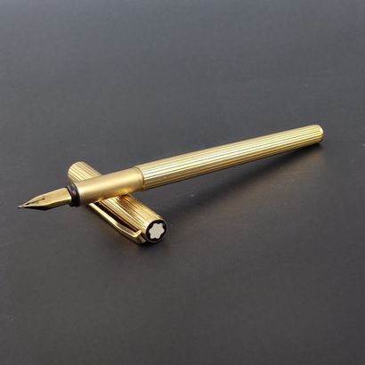 MONTBLANC - Gold-plated metal nib with gadrooned...