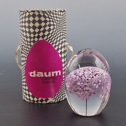 DAUM FRANCE - PRESSE PAPIER ovoide en verre...