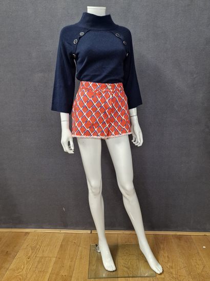 CHANEL X Karl Lagerfeld - ENSEMBLE composé...