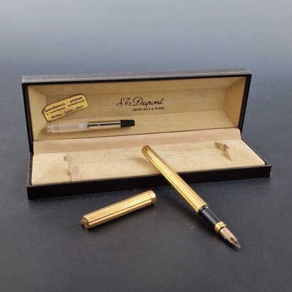 S.T DUPONT PARIS - Gold-plated metal nib...