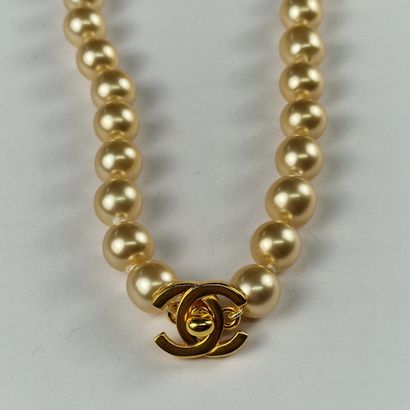 CHANEL X Karl Lagerfeld - Collection Prêt-à-porter...