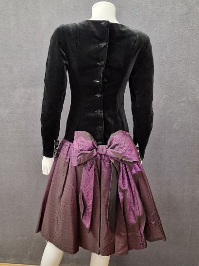 Laura ASHLEY - Dress in black velvet and...
