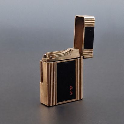 S.T DUPONT PARIS - Gas POCKET in gold-plated...