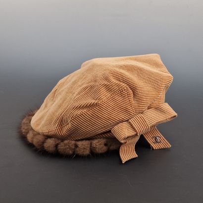 CHANEL - CASQUETTE in hazelnut corduroy trimmed...