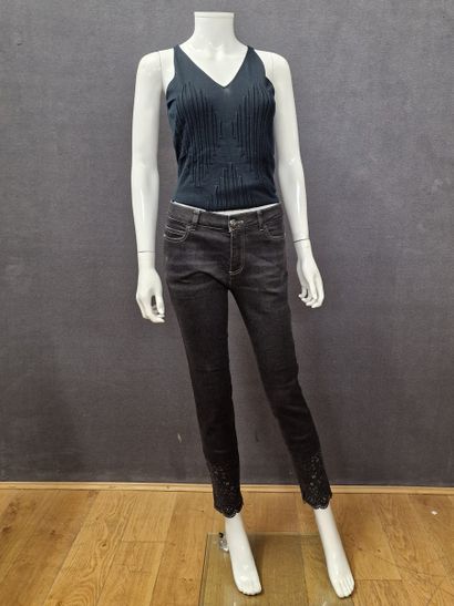 CHANEL X Karl Lagerfeld -ENSEMBLE composé...