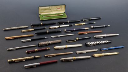 LOT OF 29 BALLPOINT PENS, FOUNTAIN PENS,...