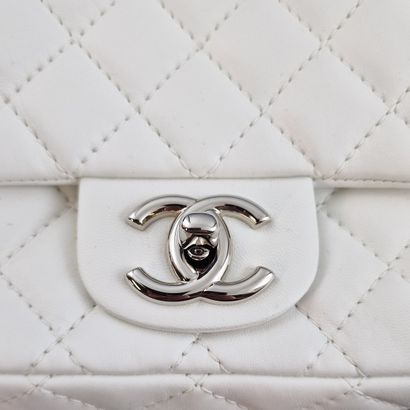 CHANEL Circa 2008 - SAC 
